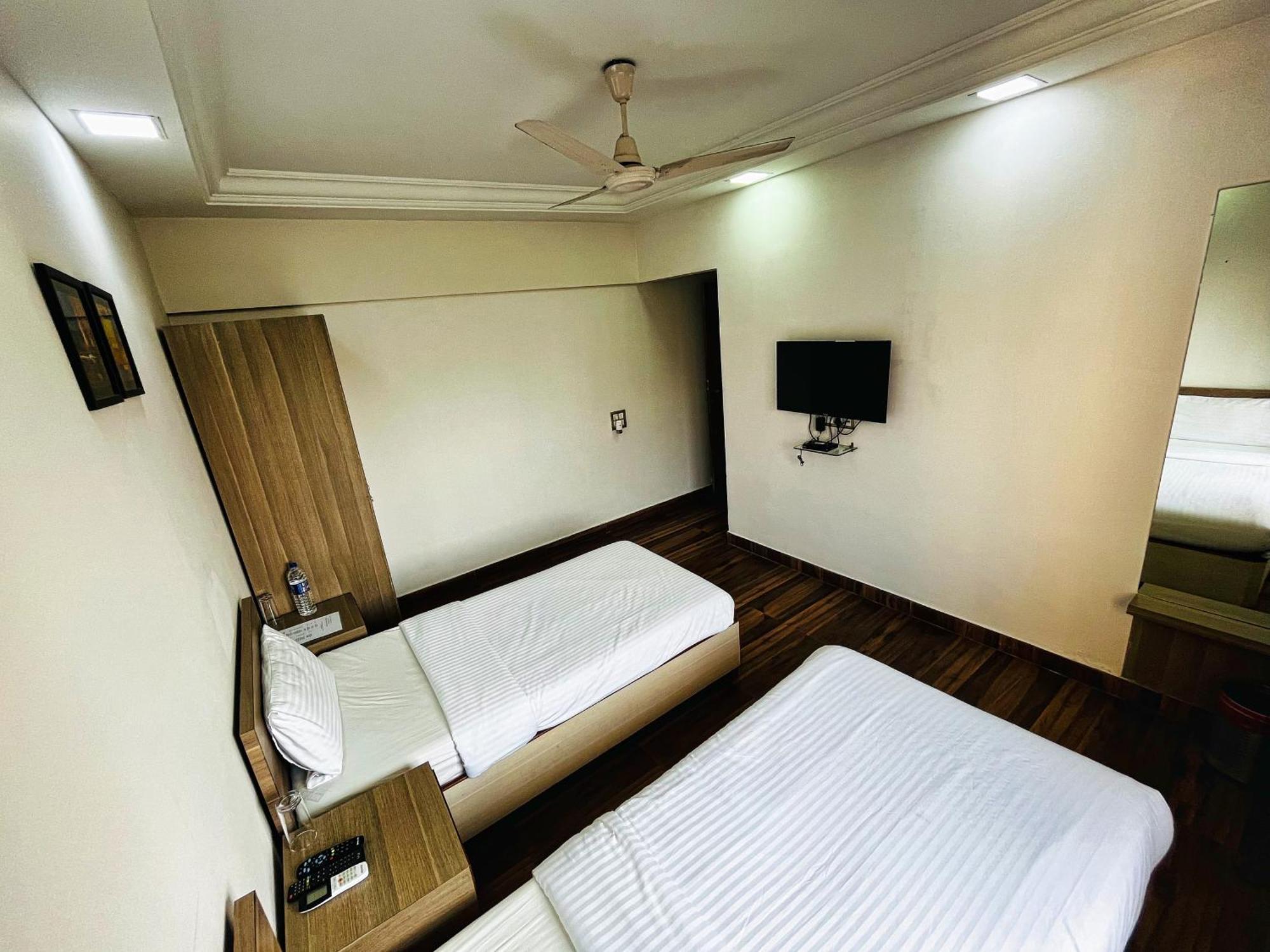 Maxxvalue - Service Apartment Marol Mumbai Exterior foto